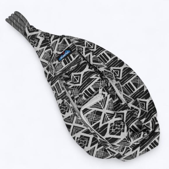Kavu Black & White Geometric Print Canvas Rope Sling Crossbody Backpack Gorpcore - Picture 1 of 10
